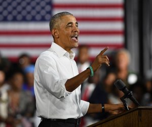 Обама обрушился с резкой критикой на Трампа