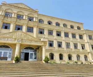 Texniki və humanitar fənlər liseyinə yeni direktor təyin edilib