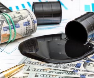 Dünya bazarlarında neftin qiyməti ucuzlaşıb