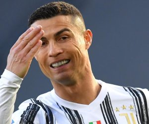 Ronaldo jokes about billionaire status