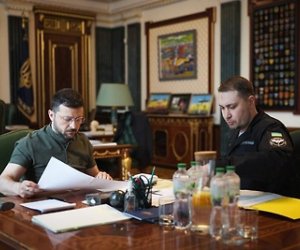 Зеленский объявил об усилении защиты прифронтовых городов Украины