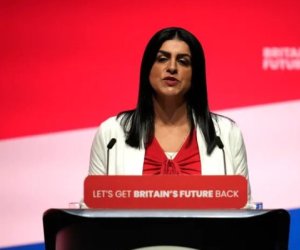 Шабана Махмуд перекрывает дорогу мигрантам