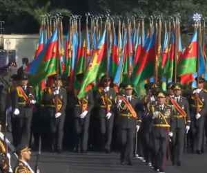 Bakıda hərbi parad keçirilir - Canlı
