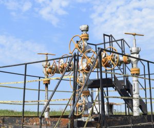 Rumıniya və Bolqarıstan ABŞ-ın Rusiya neft emalı zavodlarına qarşı sanksiyalarını yan keçməyə çalışır