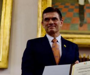 Новый президент Боливии привел к присяге свое правительство