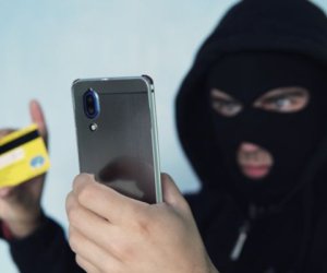 МВД предупредило об «охотниках за картами»