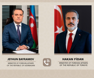 Ceyhun Bayramovla Hakan Fidan arasında telefon danışığı olub