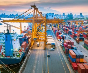 Səməd Bəşirli: Qeyri-neft sektorunun artımı strateji hədəfləri üstələyir