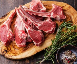 В Баку накрыли мясной цех с некачественной продукцией