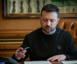 Зеленский вывел из состава СНБО Гринчук и Галущенко