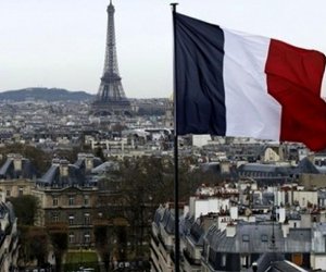 Fransa Azərbaycanın Ukraynadakı səfirliyinin raket zərbəsinə məruz qalmasını pisləyib