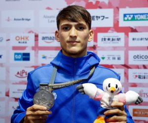 Azərbaycanın idman tarixində ilk deflimpiya medalı