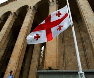 Gürcüstan vətəndaşları xaricdə parlament seçkilərində səs verə bilməyəcəklər