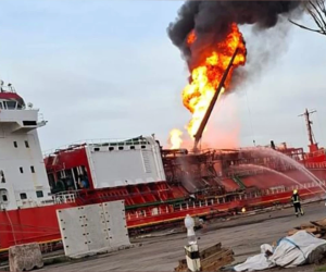 Türkiyəyə məxsus tanker Odessada dronla vurulub