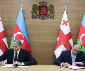 

Vilayət Eyvazov Gürcüstana səfər edib, saziş imzalanıb
