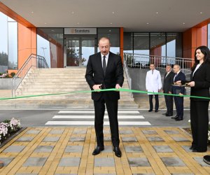 Prezident dərman preparatları istehsalı müəssisəsinin açılışında iştirak edib