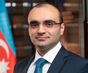 
Yeni icra başçısı köməkçisiniişdən çıxarıb