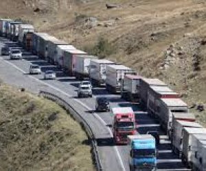 Logjam with Azerbaijani trucks at Georgian border begins to ease