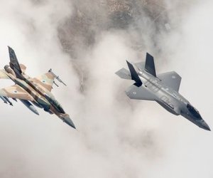 ЦАХАЛ нанес серию авиаударов по объектам "Хезболлы" в Южном Ливане