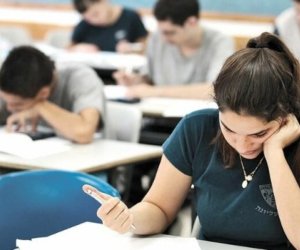 Eksternat imtahanlarına sənəd qəbulunun vaxtı uzadılıb