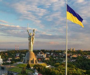 Ukrayna Rusiyanın neft emalı zavoduna yenidən zərbə endirib