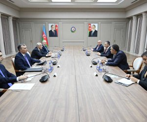 Əli Əsədov İordaniyanın sənaye, ticarət və təchizat naziri ilə görüşüb