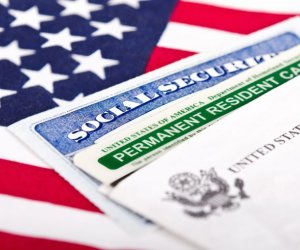 Bu ölkələrdən olanların “Green card”ları yenidən yoxlanılacaq