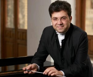 Əyyub Quliyev Dövlət Kamera Orkestrinə dirijor təyin edilib