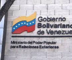 МИД Венесуэлы опроверг утверждения США о закрытии воздушного пространства
