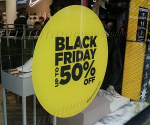 Дональд Трамп: Американцы потратили почти 12 миллиардов долларов в черную пятницу