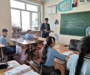 Neftçaladaciddi infrastruktur problemləri var - Rüstəmxanlı