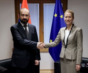 Ararat Mirzoyan Brüsseldə Kaya Kallasla görüşüb