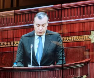 Nazir "işsizlər tibbi sığortadan yararlana bilməyəcək" məsələsinə aydınlıq gətirib