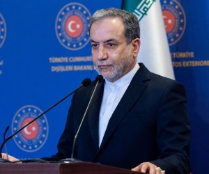 Iran’s foreign minister Abbas Araghchi to visit Azerbaijan next week