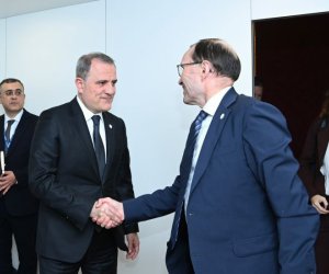 Ceyhun Bayranov Norveç XİN rəhbəri ilə görüşüb