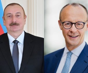 Канцлер Германии позвонил президенту Ильхаму Алиеву