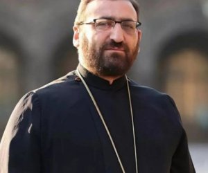 Erməni arxiyepiskop Arşak Xaçatryan saxlanılıb