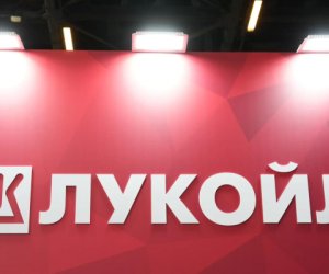 Америка снимает часть санкций с «Лукойла»