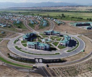 Horovluya daha 18 ailə yola salınıb