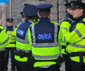 Полиция Ирландии расследует сообщения о дронах в небе во время прилета Зеленского