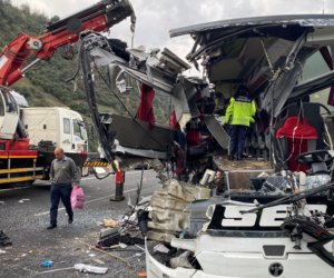 Türkiyədə yol qəzası baş verib - 7 nəfər ölüb,11 yaralı var
