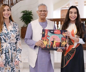 Leyla və Arzu Əliyevalar Dəkkədə Banqladeşin müvəqqəti hökumətinin Baş müşaviri ilə görüşüblər