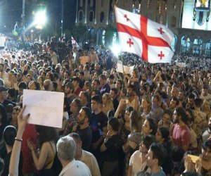 
Gürcüstanda aksiyaların keçirilməsi qaydaları yenidən sərtləşdirilir