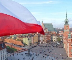 Avropa İttifaqı Polşanı miqrant qəbul etmək öhdəliyindən azad edib