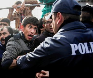 Европа усложняет жизнь мигрантам