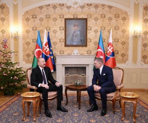 Ильхам Алиев провел встречу с Фицо