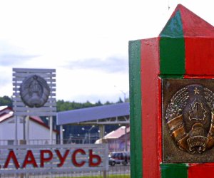 Лукашенко выставил войска на границе с Украиной