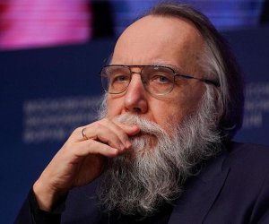 Британия ввела санкции против Дугина