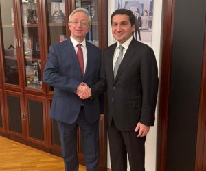 Hikmət Hacıyev Lavrovun müavini ilə görüşüb
