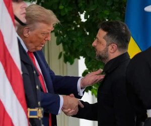 Tramp Ukraynada seçkilərin keçirilməməsindən narahatdır